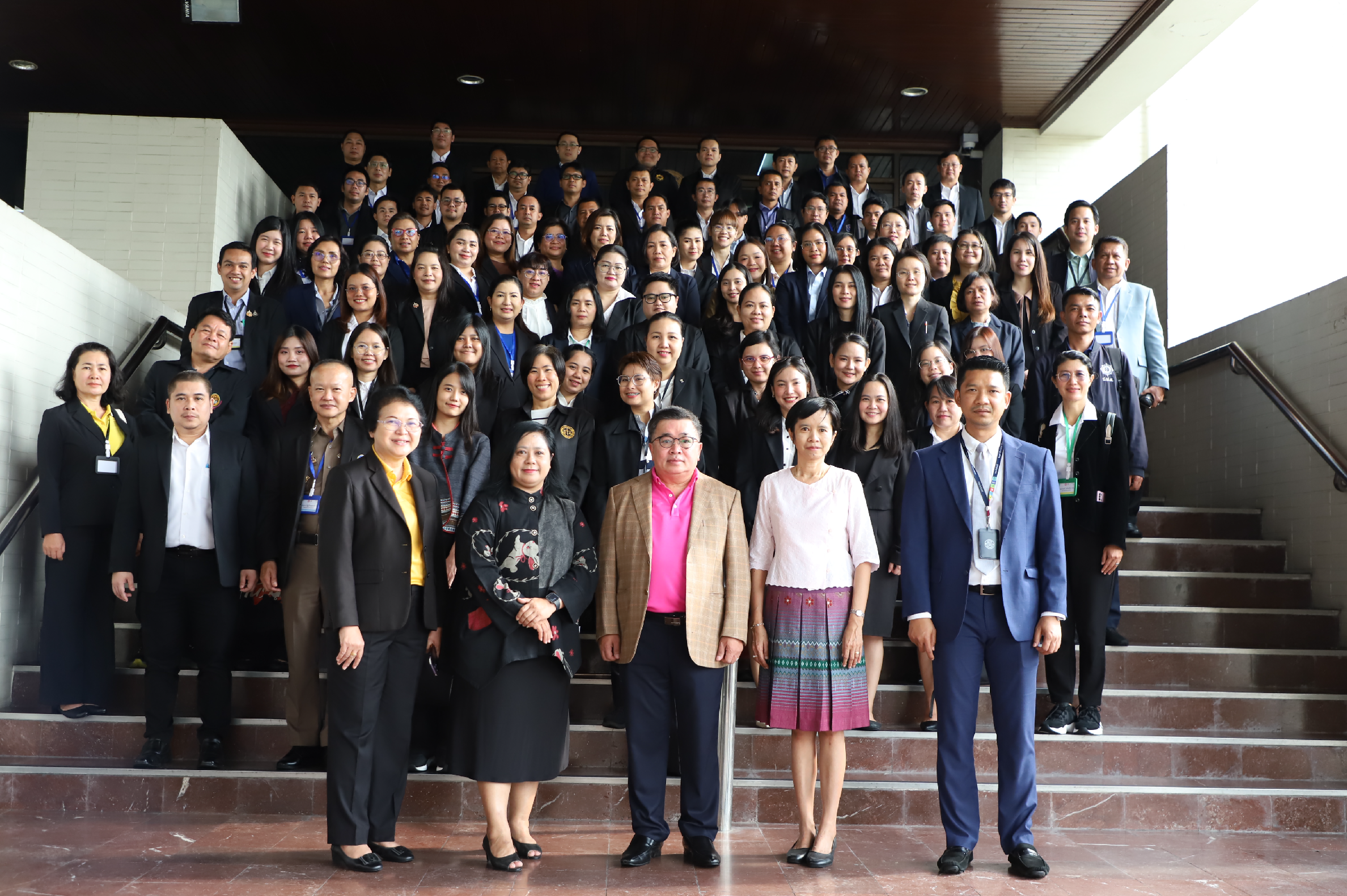 ﻿กรมบังคับคดีให้การต้อนรับคณะศึกษาดูงาน ตามโครงการ 